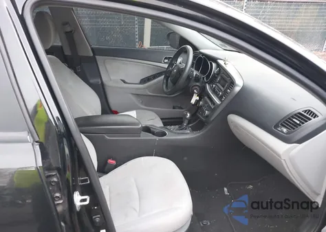 2015 Kia Optima Lx z USA, uszkodzony, nr VIN 5XXGM4A7XFG423410